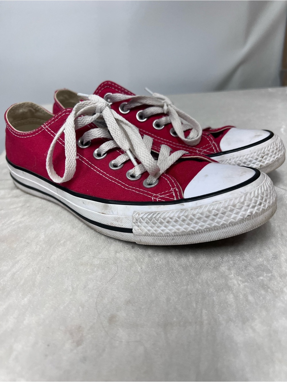 Converse Low-top Red 6.5 women’s